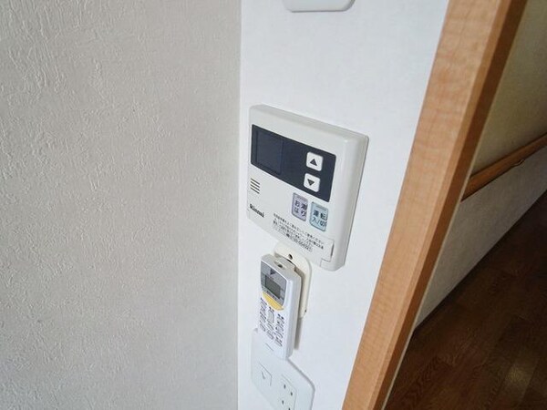 設備(♪一定の温度が保てるリモコン式給湯！♪)
