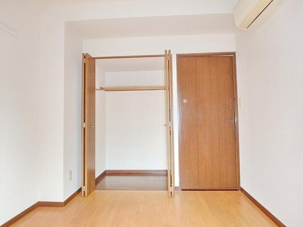 収納(★洋室5帖の収納★)