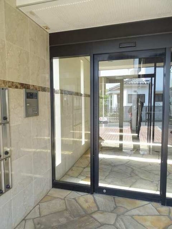 エントランス(エントランス)