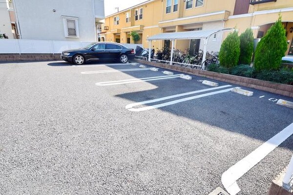 駐車場(★駐車場★)