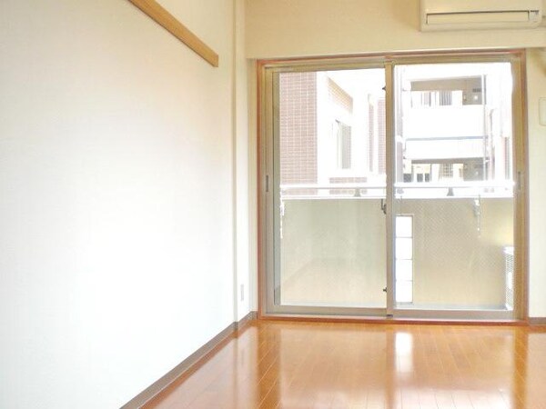 リビング・居室(★洋室7.6帖★)