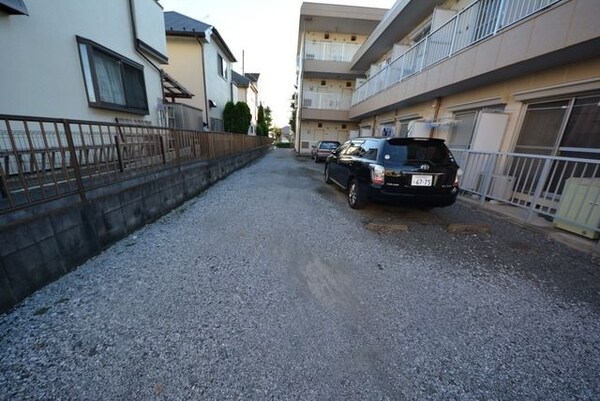 駐車場(駐車場)