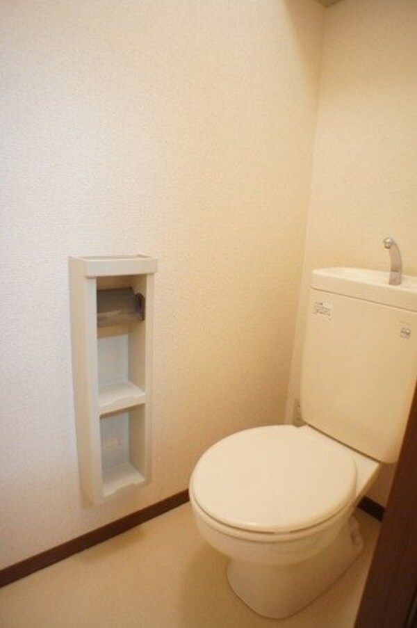トイレ(☆洋室収納☆)