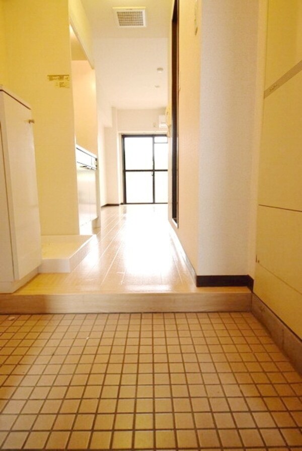 玄関(★お問い合わせはタウンハウジングまで★)