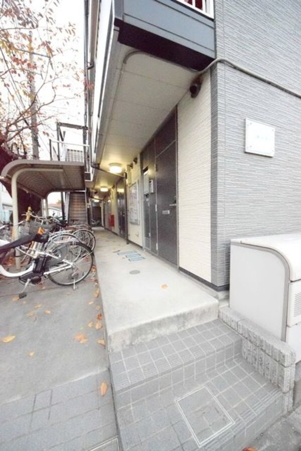 エントランス(外観・共用部分)