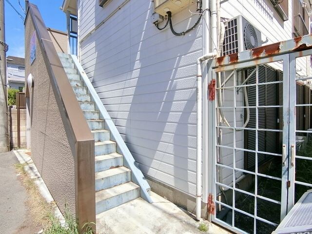 物件内観写真5　(エントランスロビー)