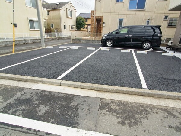 駐車場(☆敷地内駐車場あり)