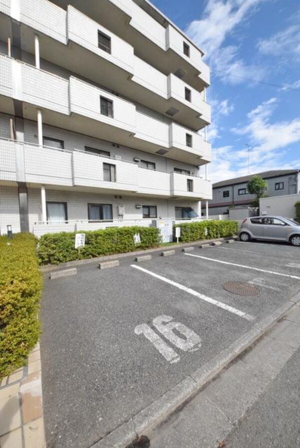 駐車場(★駐車場★)