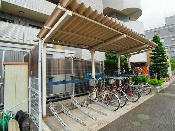 共有部分(♪屋根付き駐輪場♪)