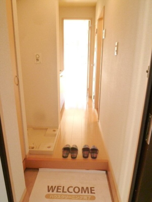 玄関(※写真は別部屋です)