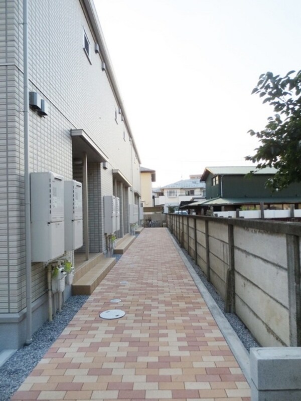 エントランス(★玄関前★)