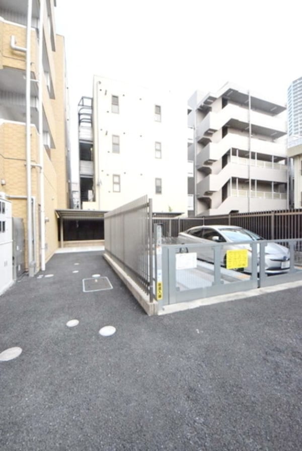 駐車場(駐車場)