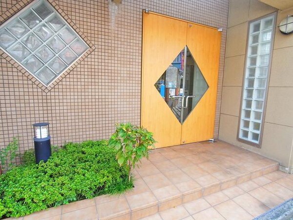 エントランス(♪エントランス♪)