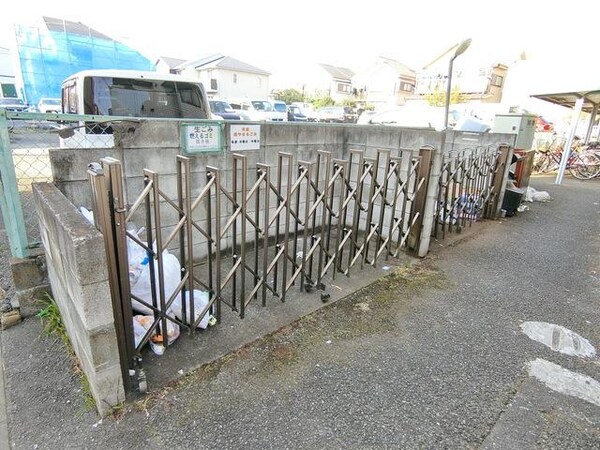 共有部分(☆ゴミだしマナーは守りましょう☆)