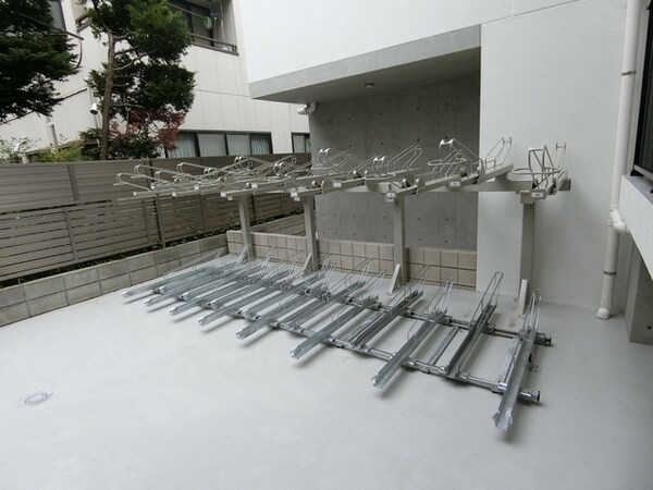 共有部分(☆外の駐輪場☆)