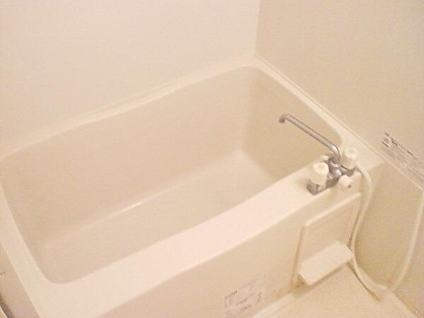 バス／シャワールーム等(★バスルーム・浴室乾燥機完備★)