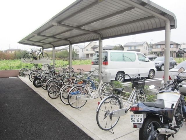 物件内観写真13　(☆駐輪場☆)