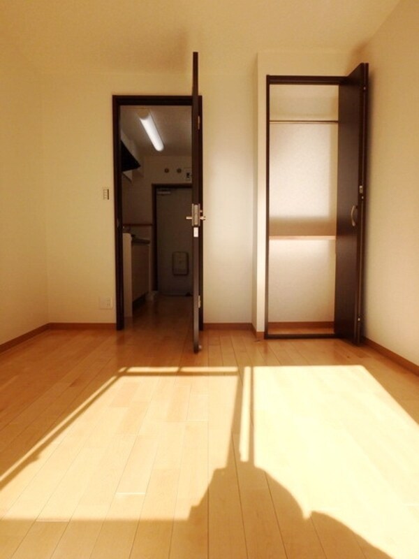 リビング・居室(★お部屋ごとに内装が違うので、詳細はお問合せ下さい★)