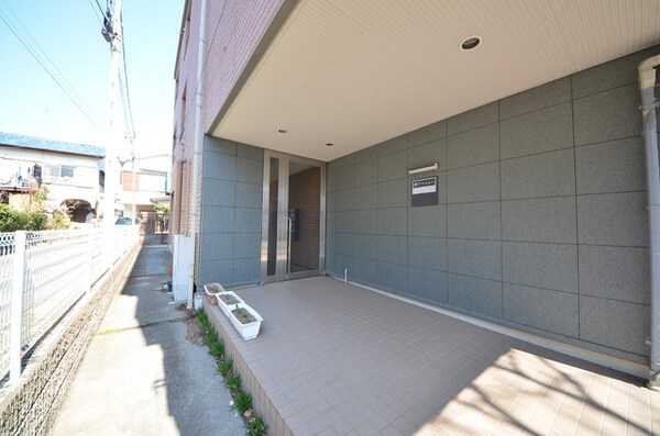 エントランス(外観・共用部分)