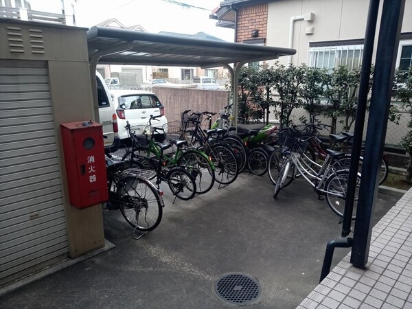 共有部分(自転車置き場)