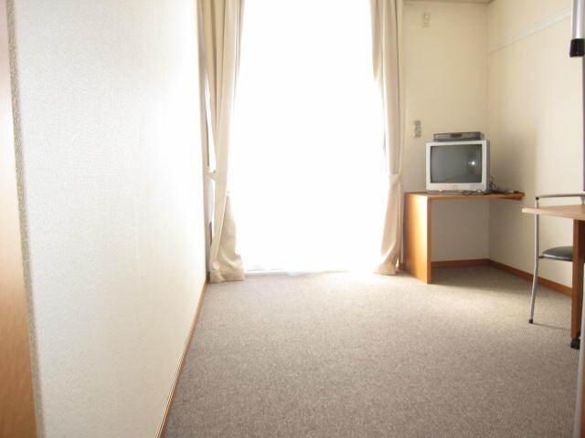 物件内観写真10　(★明るい居室★)