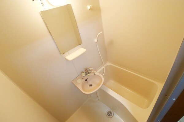 バス／シャワールーム等(バス／シャワールーム等)