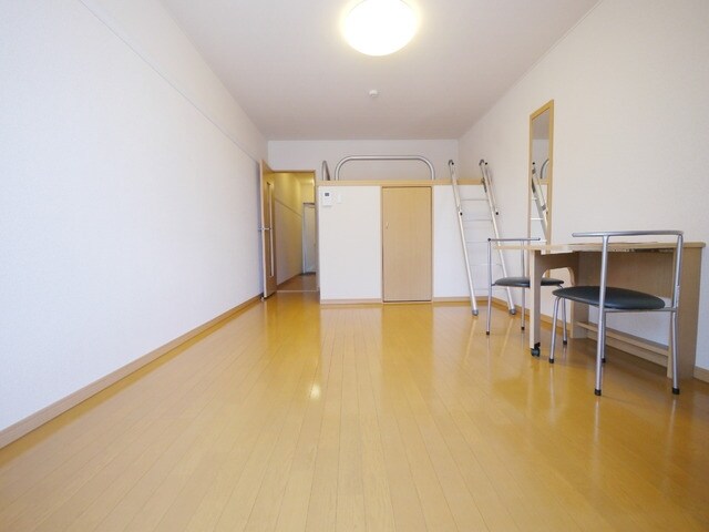 物件内観写真7　(★明るい室内です★)