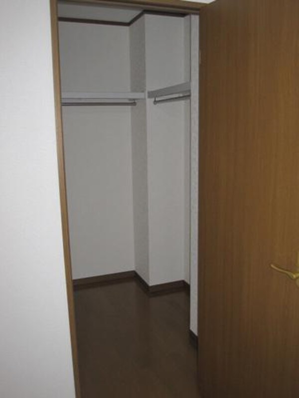 収納(ウォークインクローゼット)