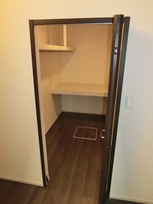 設備(ウォークインクローゼット付)