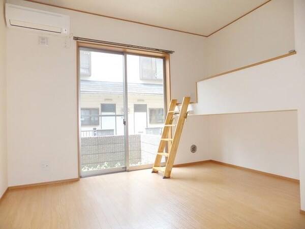 リビング・居室(日当り良好)