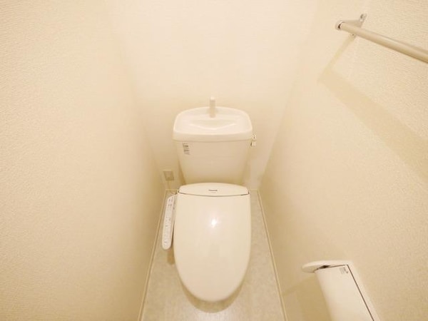 トイレ(※写真は同メーカー建築施工例です)