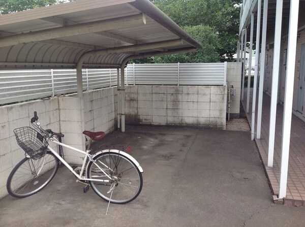 設備(自転車置き場)