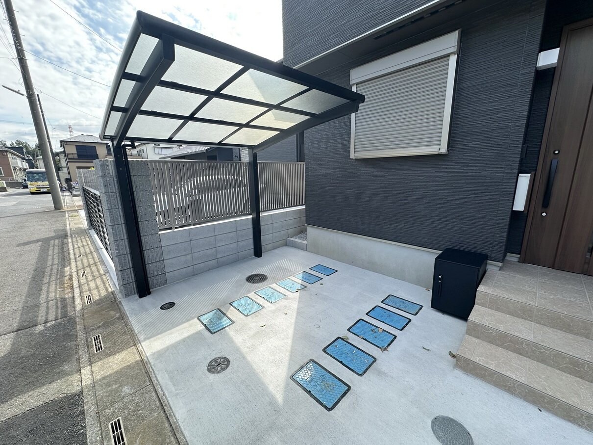 物件内観写真14　(駐輪場)