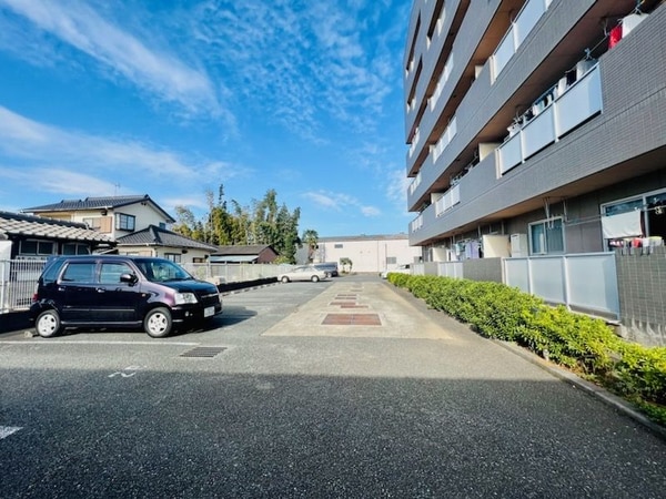 駐車場(駐車場)