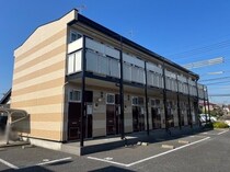 レオパレス久喜南IIの外観写真