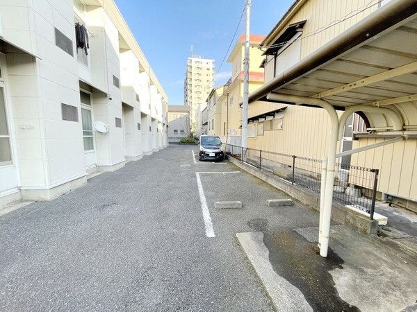 駐車場(駐車場)