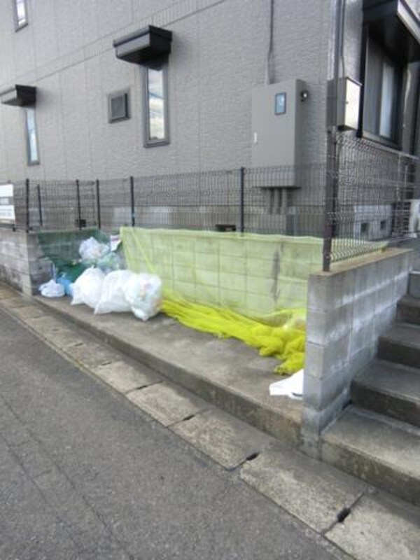 共有部分(ゴミ置場)