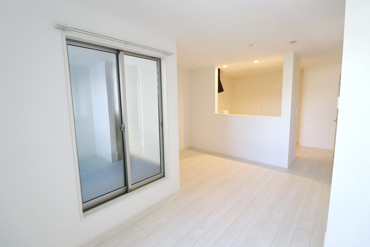 物件内観写真2　(収納)