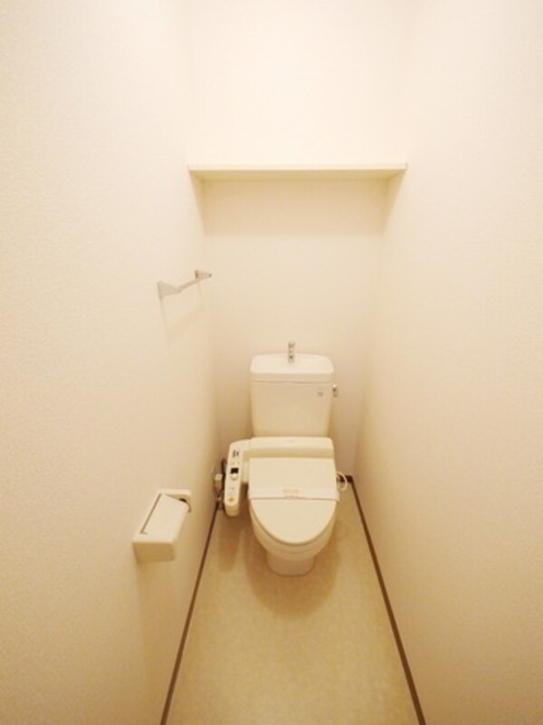 トイレ(※建物内の他タイプ写真です。)