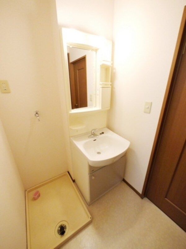 洗面(※建物内の他タイプ写真です。)