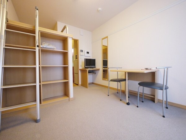 リビング・居室(★家具家電つきの１Ｋ★)