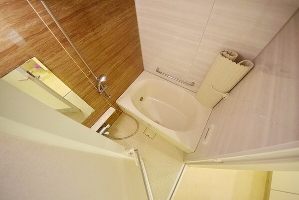 バス／シャワールーム等(別タイプのお部屋写真です)