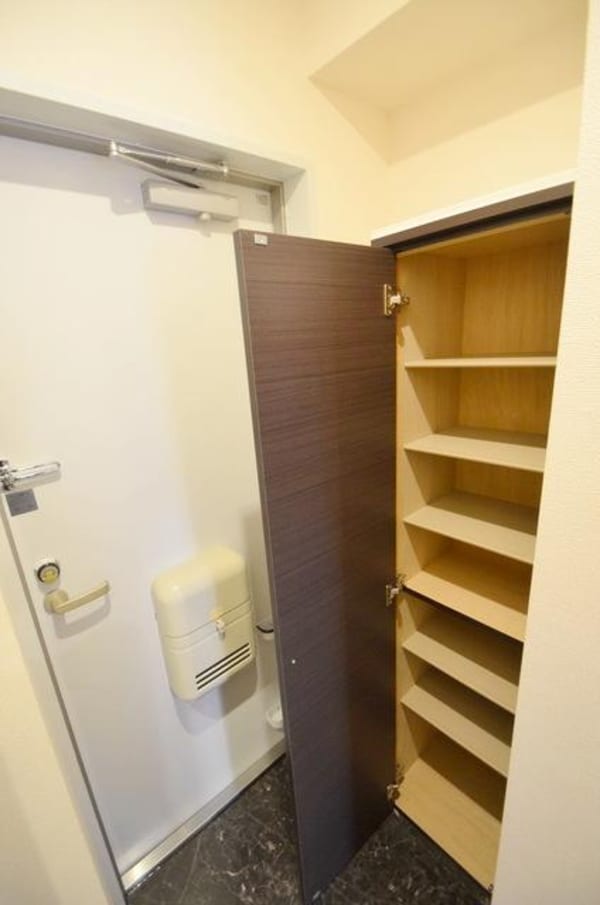 玄関(同じ施工会社のイメージです)