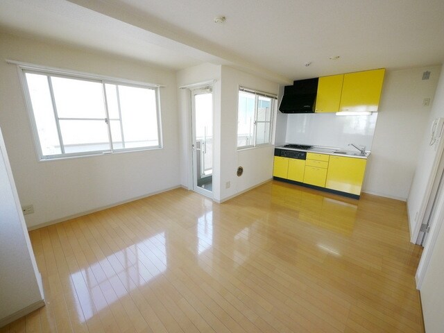 物件内観写真3　(★リビング★)