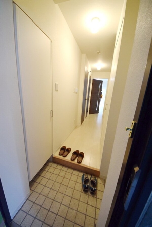 玄関(同施工会社イメージです)