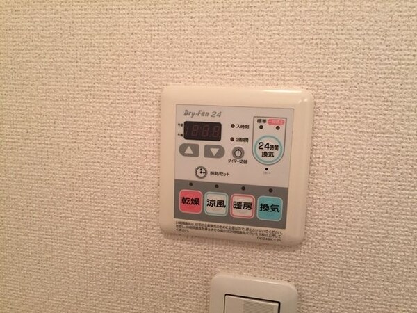 バス／シャワールーム等(浴室乾燥機♪)