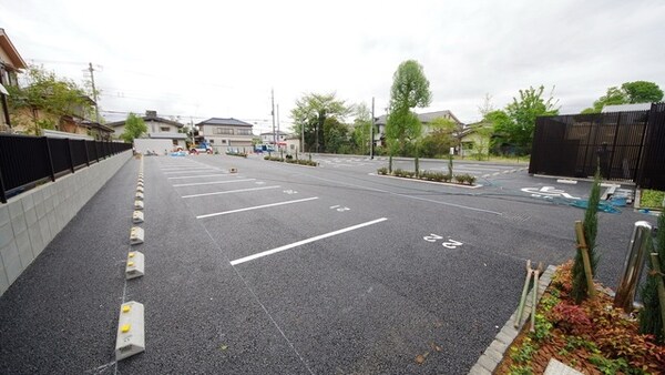 駐車場(完成前)