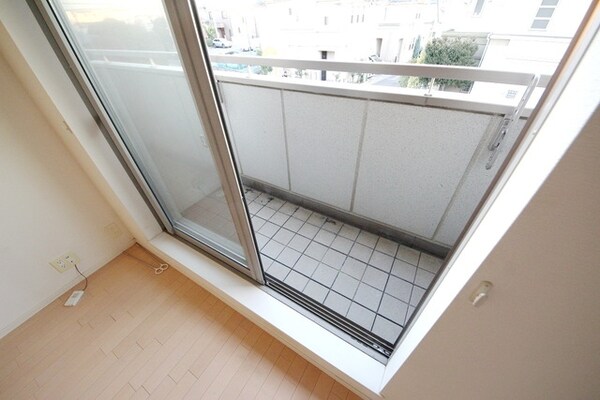 バルコニー(同建物別号室参考写真)