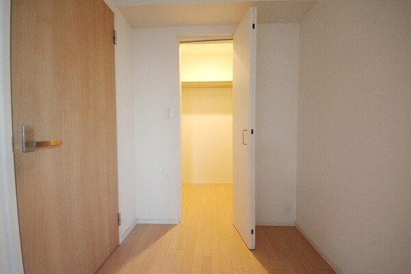 収納(同建物別号室参考写真)