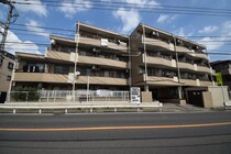 ナイスアーバンスピリッツ鶴瀬の外観写真